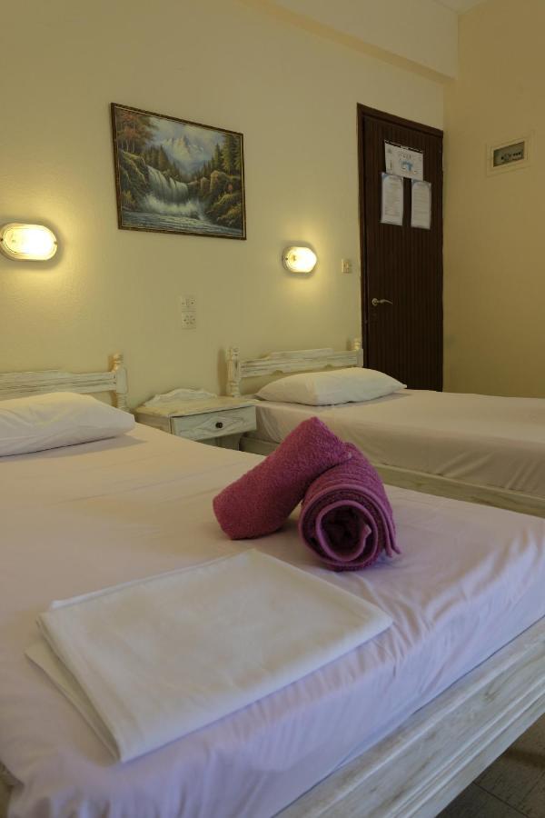 Taxiarchis Apartments สเกียธอสทาวน์ ภายนอก รูปภาพ